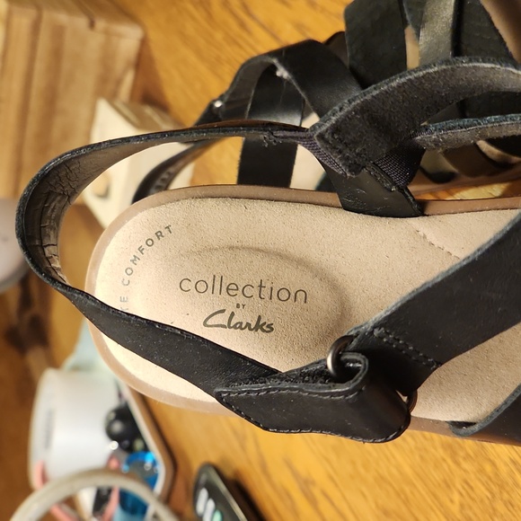 Sandals - Picture 3 of 5